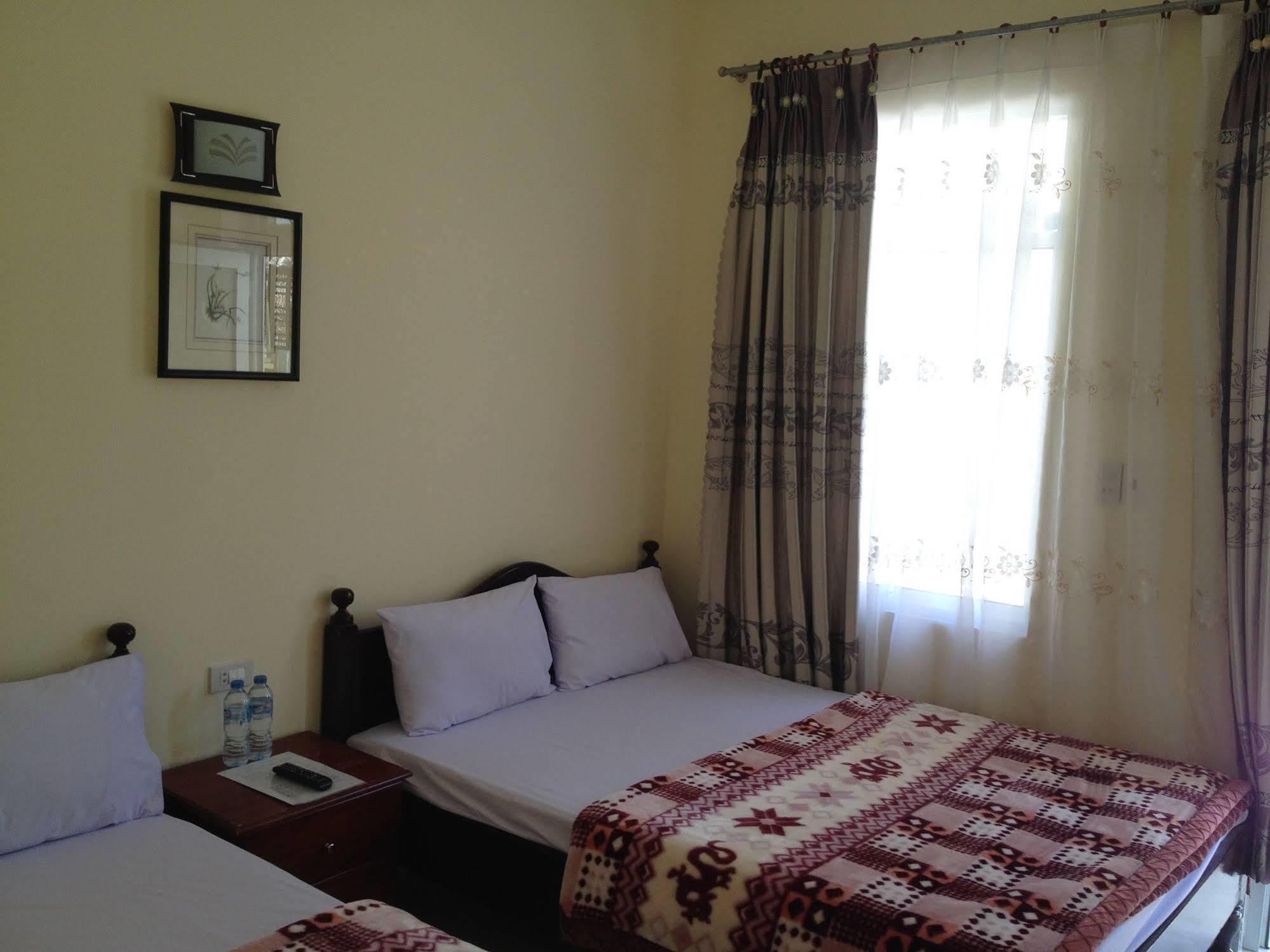 Phuong Hong Guesthouse Далат Екстер'єр фото